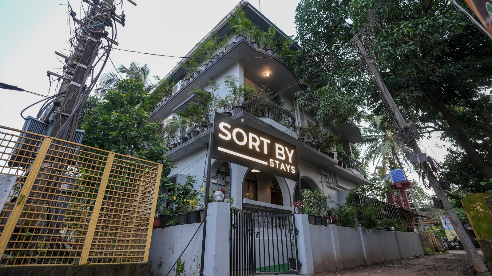 Sort By Stays, Anjuna