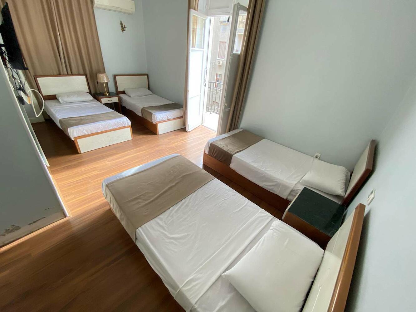 Sufi Traveler's House, Cairo