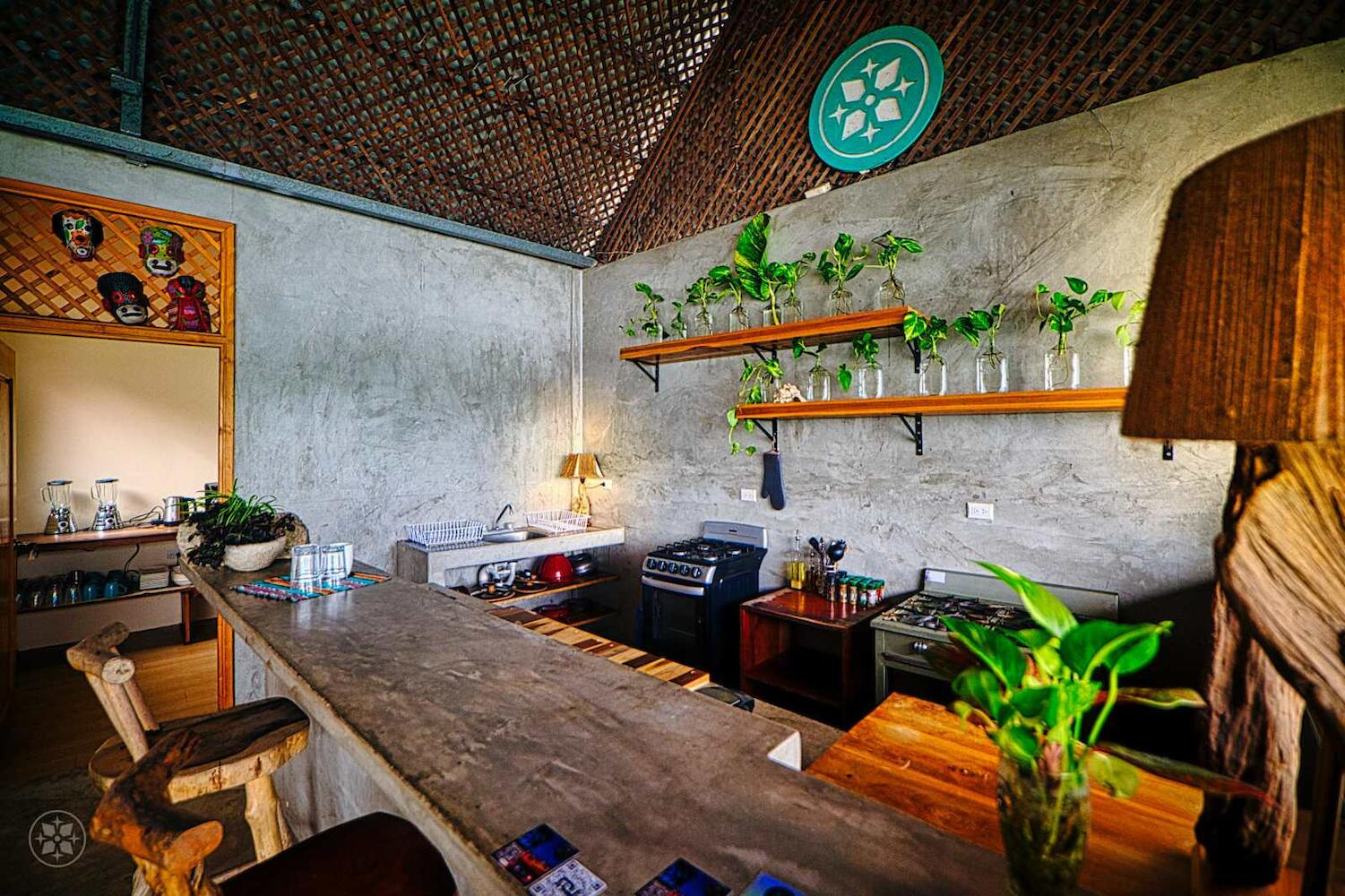 Hostal Don Cenobio, Flores