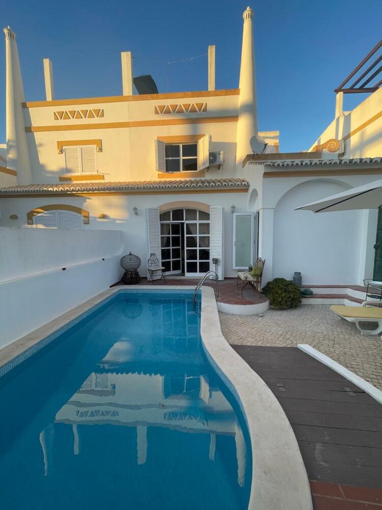 Villa 46 - Hostel Da Mia, Lagos