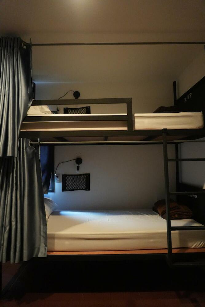 Tropical Hostel, Ko Phi Phi