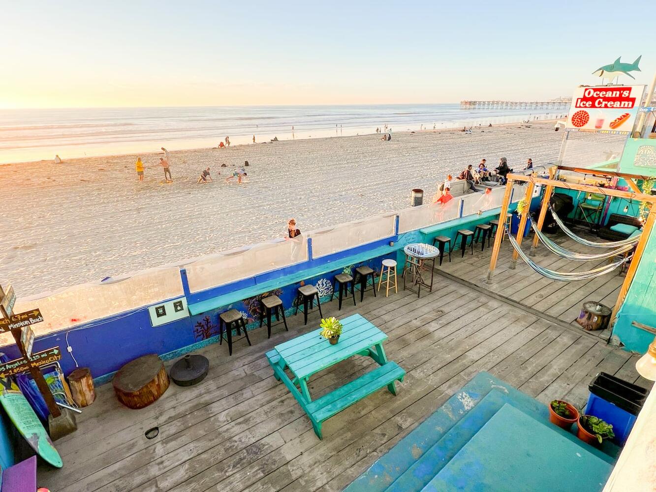 ITH San Diego Beach Bungalow Surf Hostel, San Diego