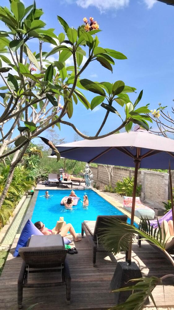 Dream Beach Hostel Lembongan