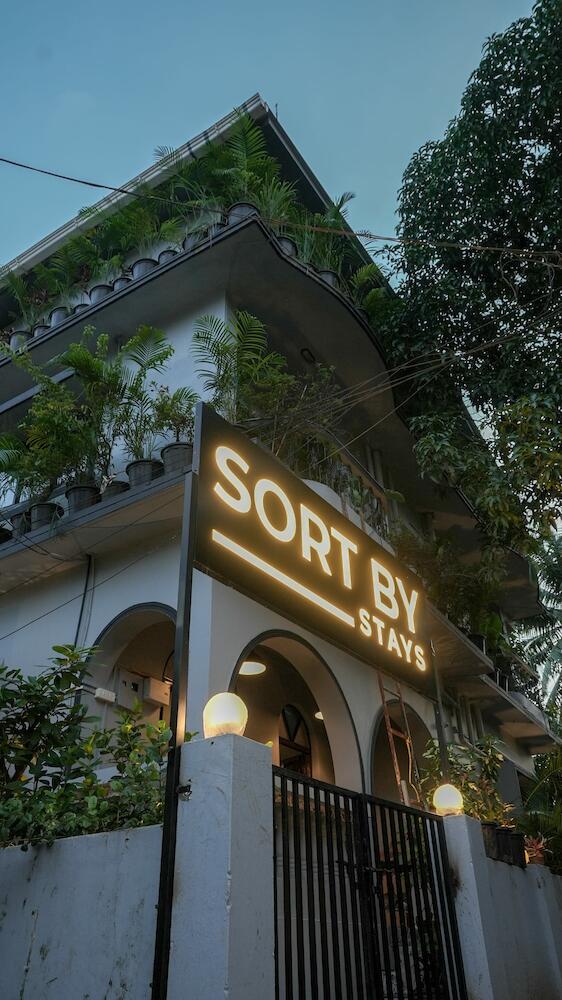 Sort By Stays, Anjuna