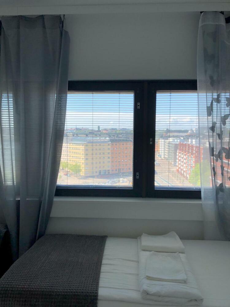 Inn Tourist Hotel & Hostel