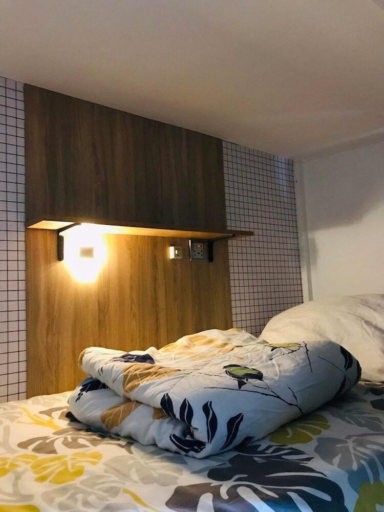 Che & James Guesthouse, Colon, Cebu, Cebu City