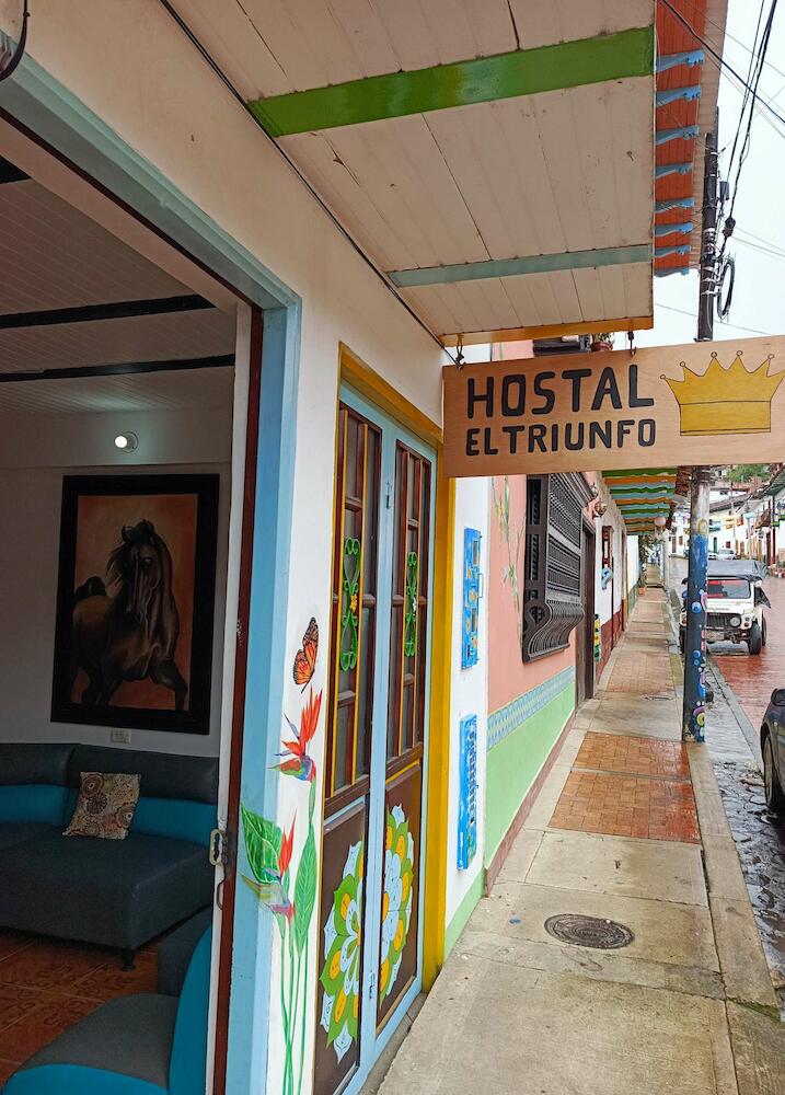 Hostal El Triunfo, San Agustin