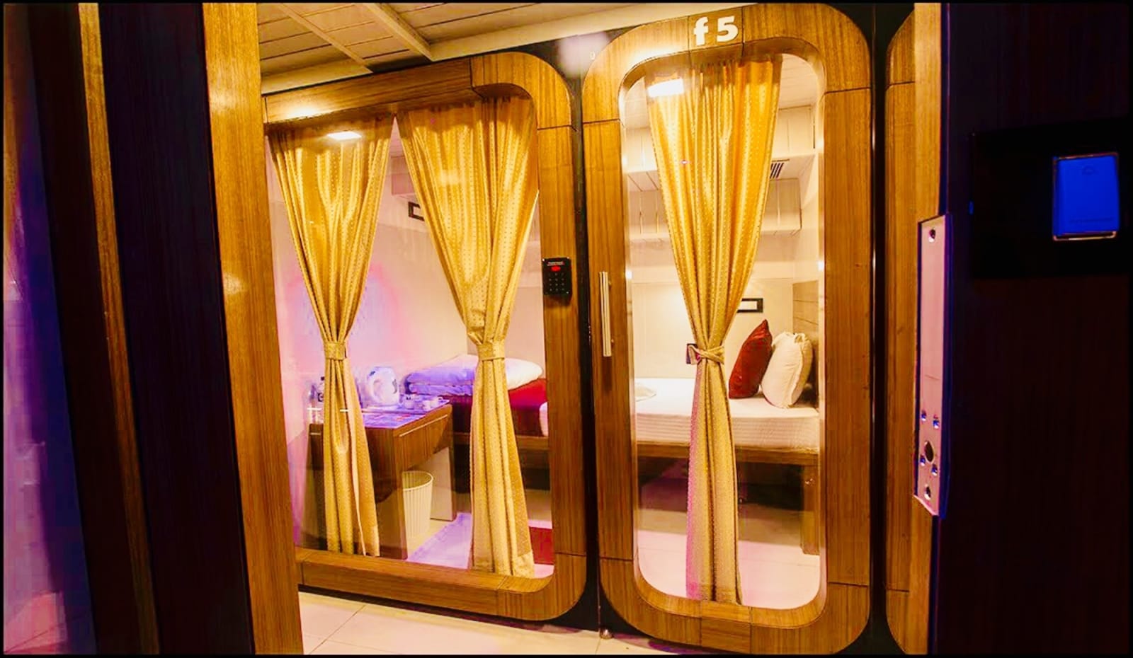 Qubestay Airport Capsule Hotel & Hostel