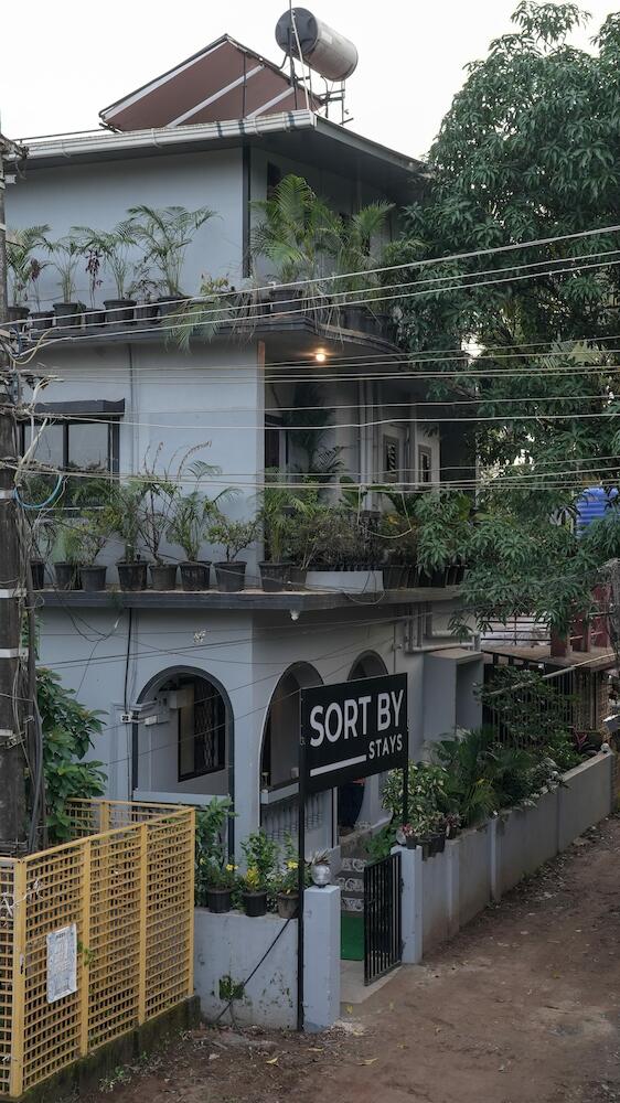Sort By Stays, Anjuna