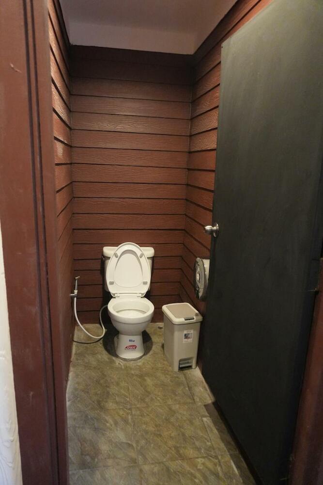 Tropical Hostel, Ko Phi Phi