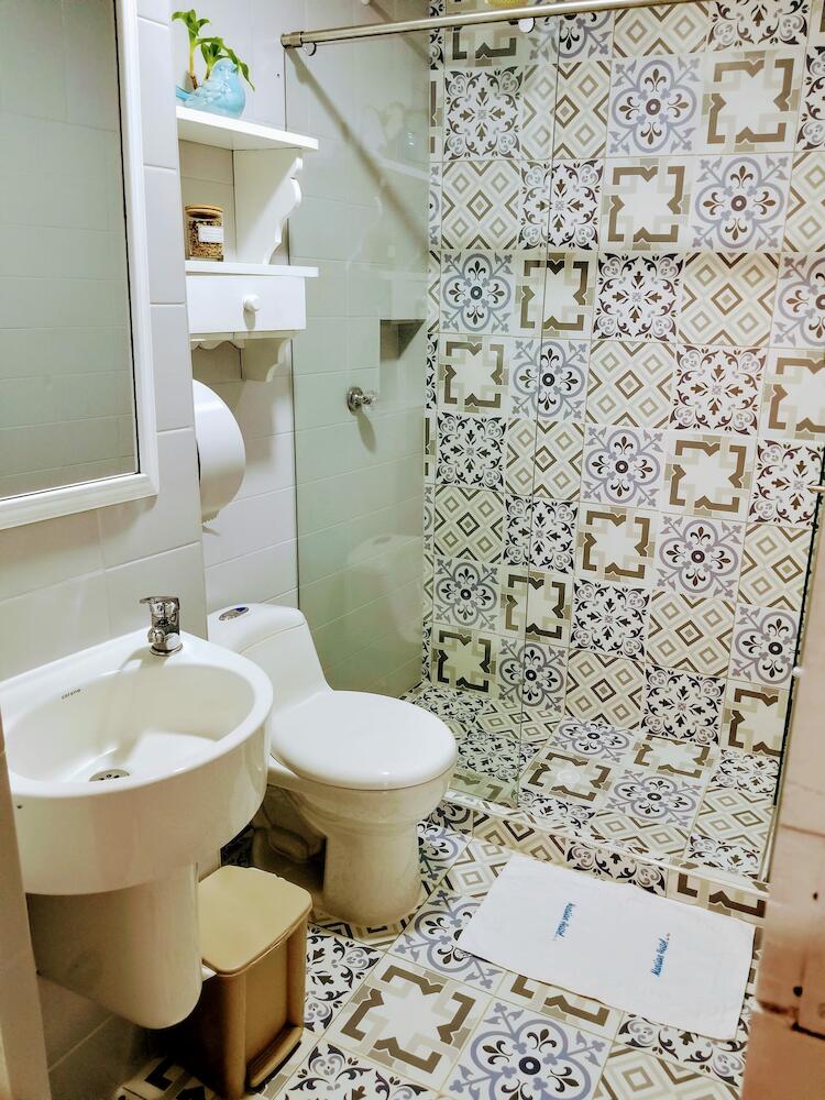 La Mansion Hostel