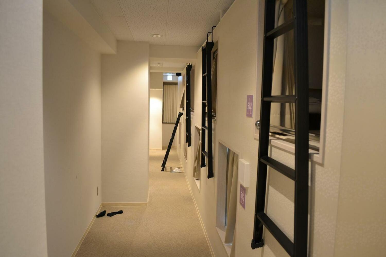 1 Night 1980 Hostel, Tokyo