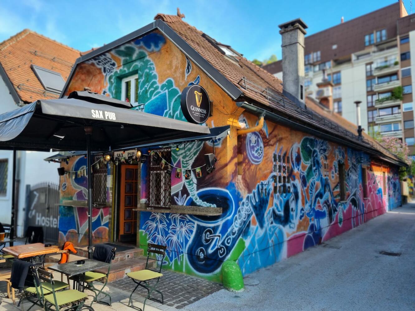 Sax Pub Hostel