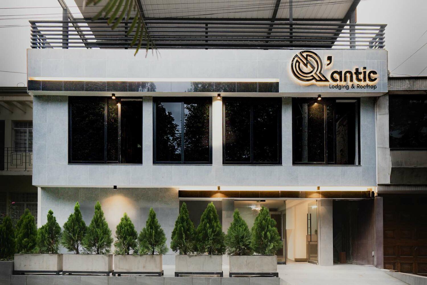 Qantic Lodging & Rooftop, Medellin