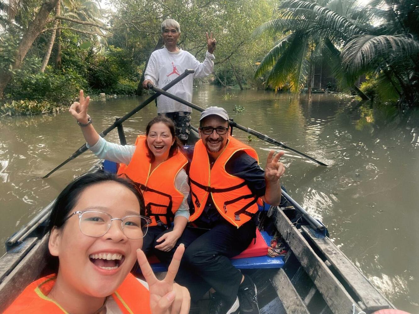 Dorm bed in center with balcony, rooftop & floating market tour since 2025, Can Tho