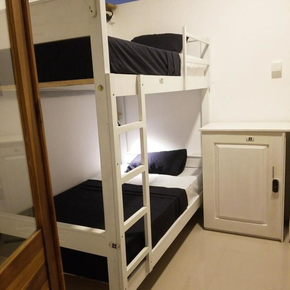 Mega Hostel, Mirissa