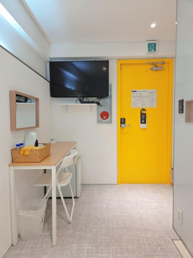 Look Home Guesthouse, Seoul