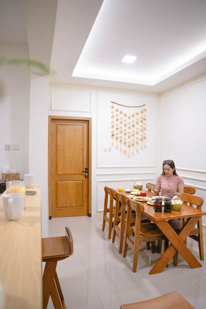 Ninap Hostel, Banyuwangi