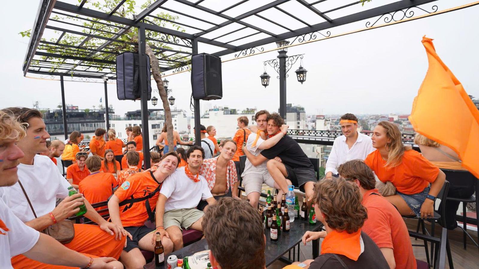 Lakeview Backpackers Hostel & Rooftop Bar