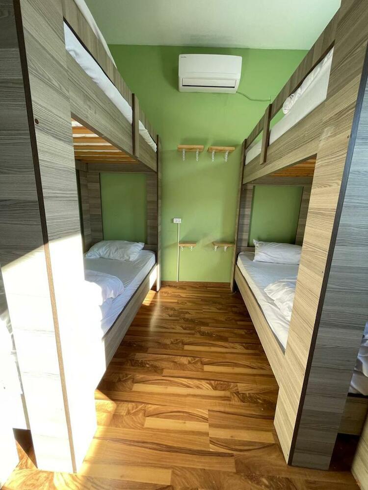 Pick Me Hostel, Batumi