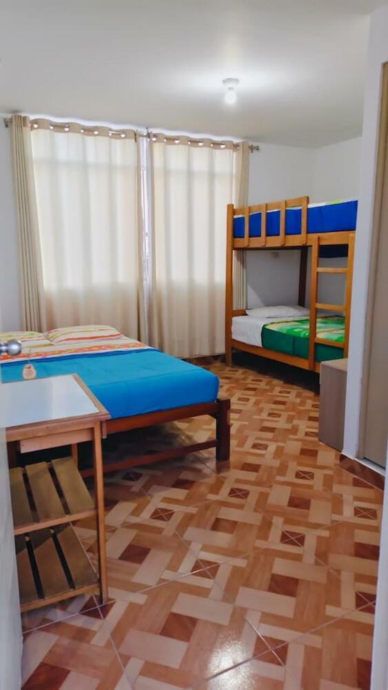 Icthus Paracas Backpackers, Paracas