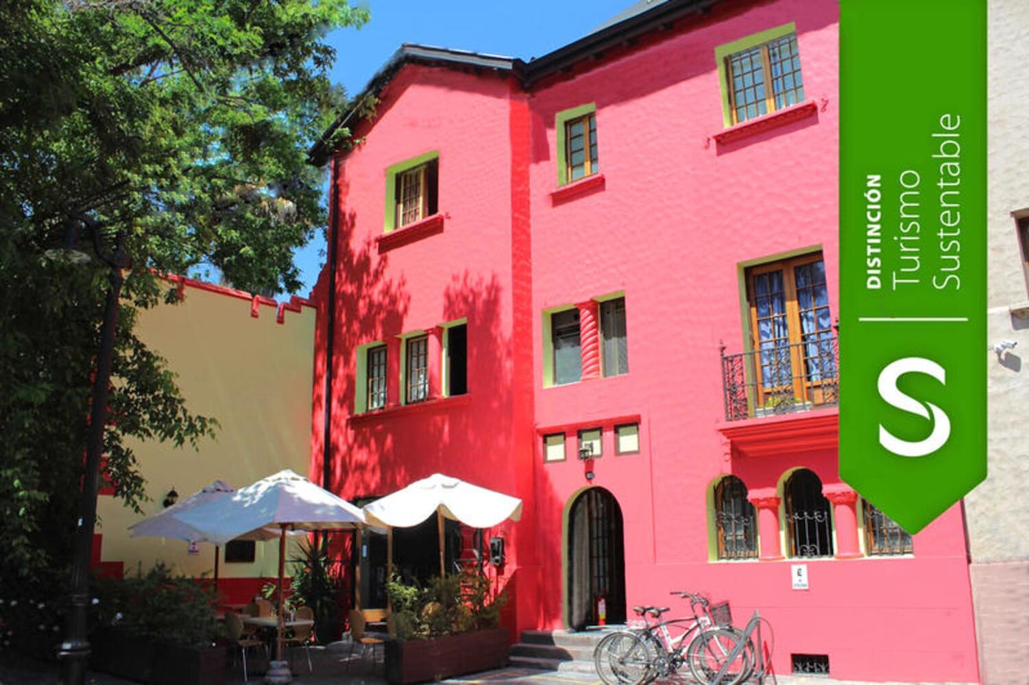 Ají Hostel, Santiago
