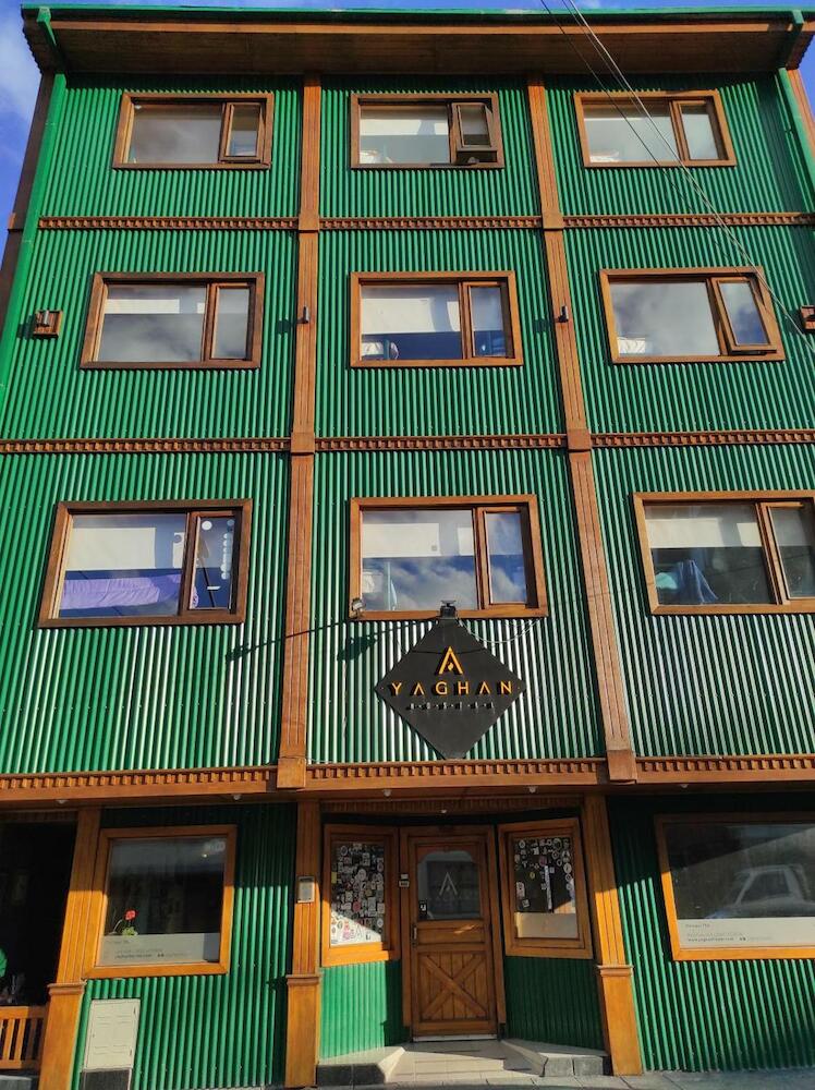 Yaghan Hostel