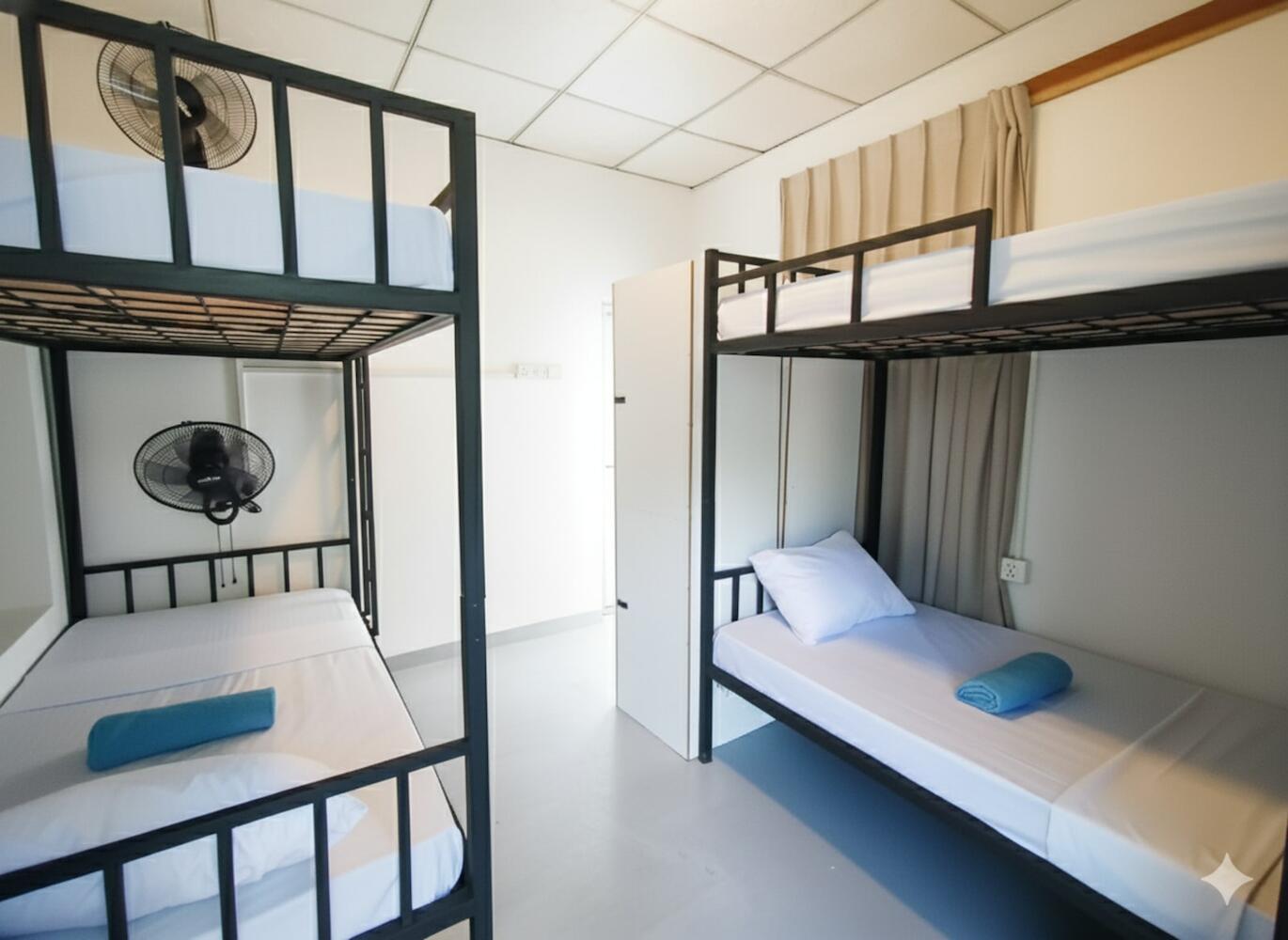 Premiere Inn Hostel, Hiriketiya