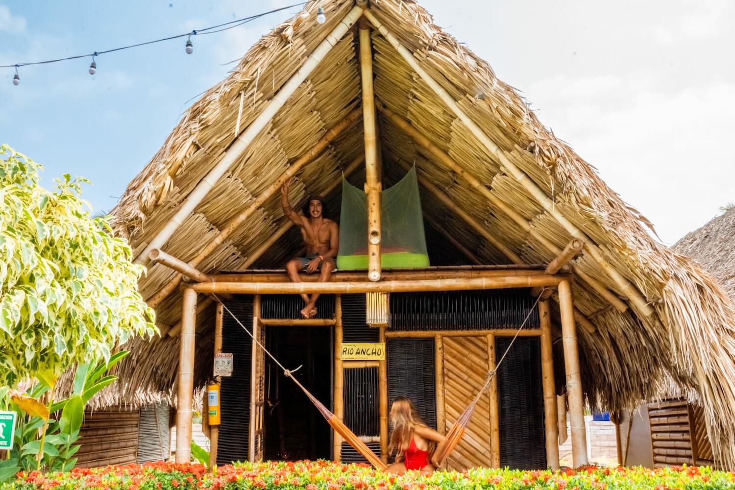 Tiki Hut Hostel, Palomino.