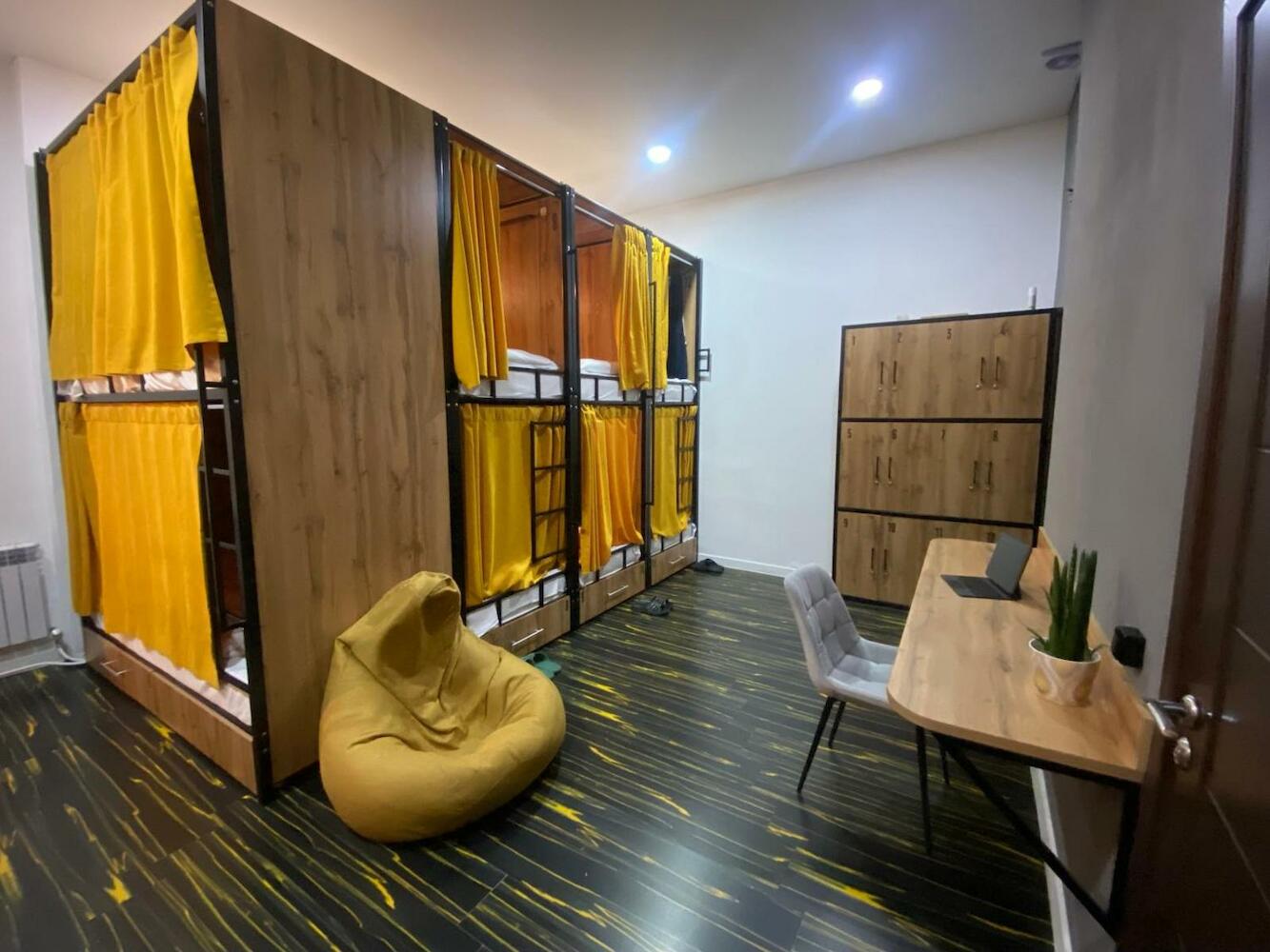 Flats Hostel, Astana