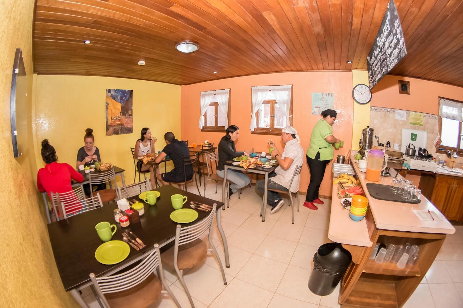 Hostal La Casa del Molino Blanco Backpackers, Baños