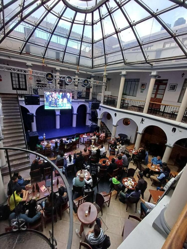 Berlin Party Hostel & Suites