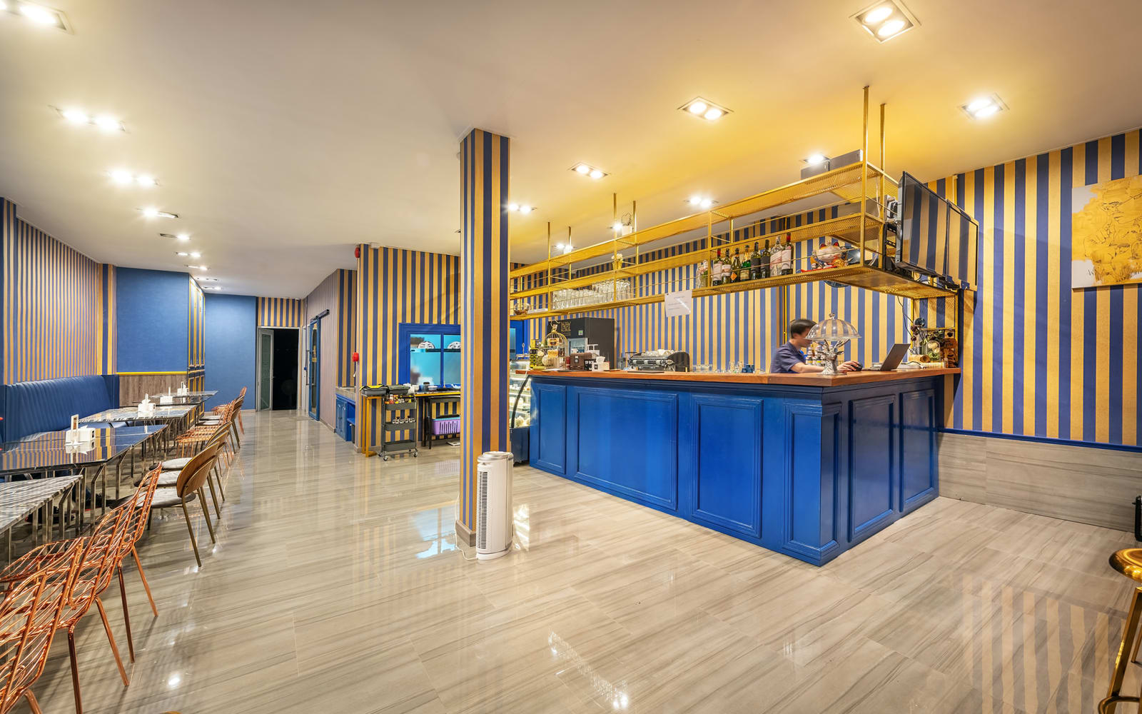 Happy Station Hostel