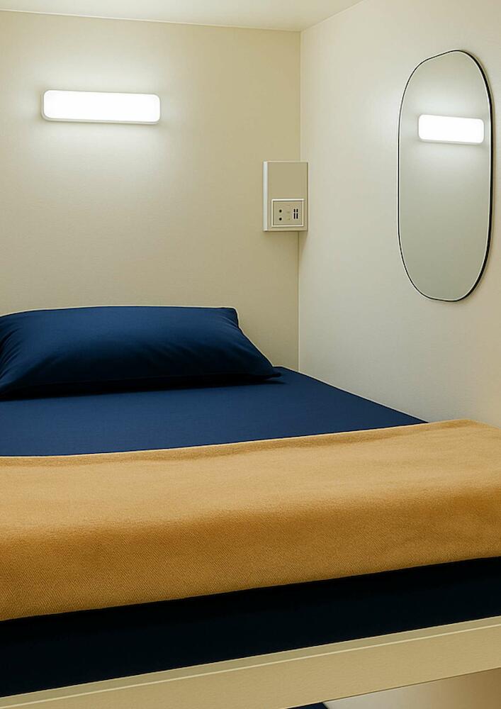 Aavhr Holiday Homes - Marina Beach, Dubai