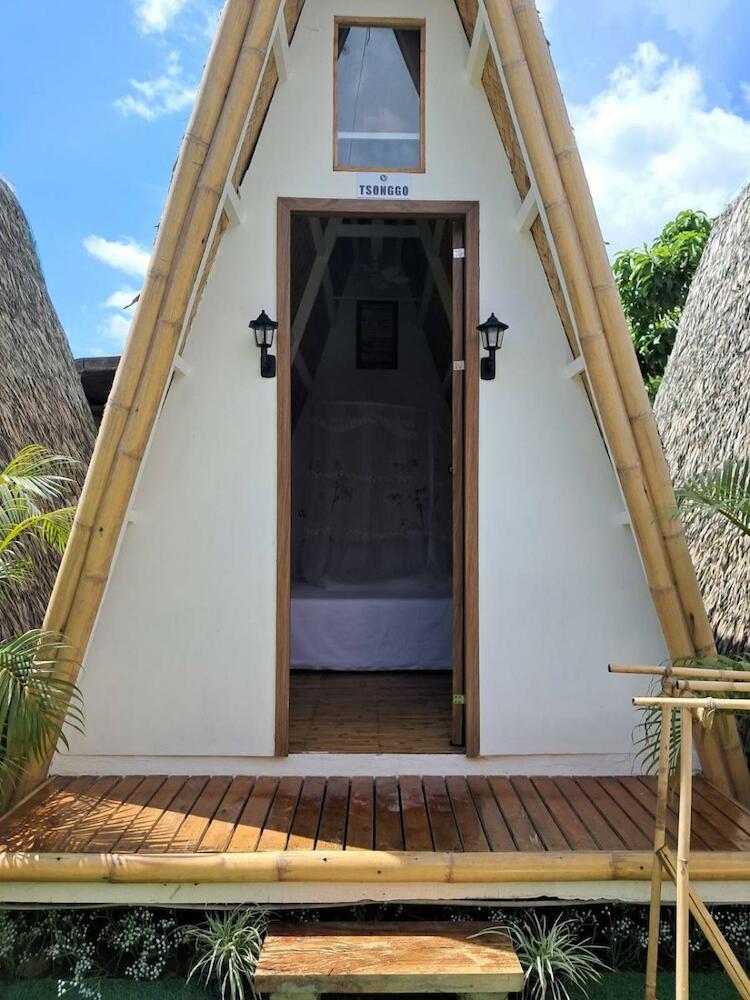 Happy Monkey Hostel