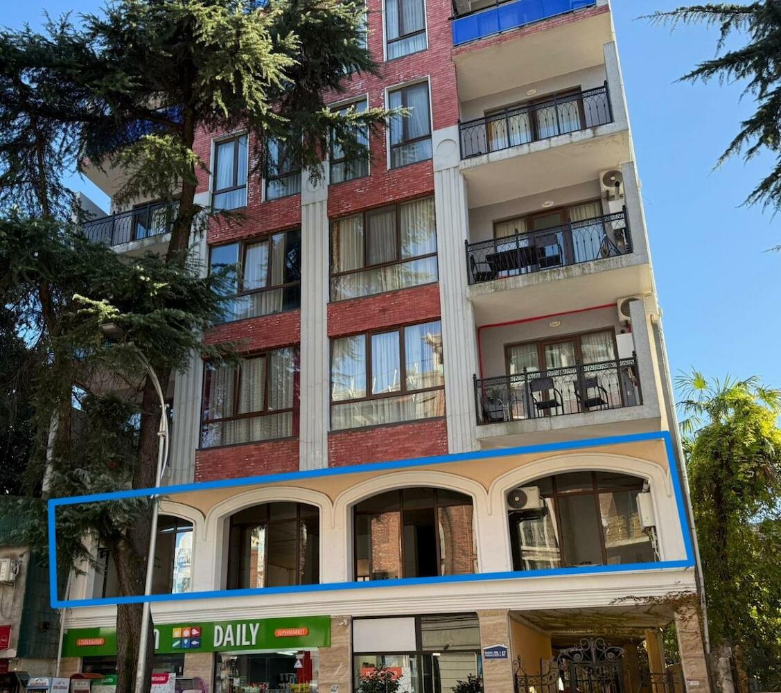 Karvi Hostel & Suites
