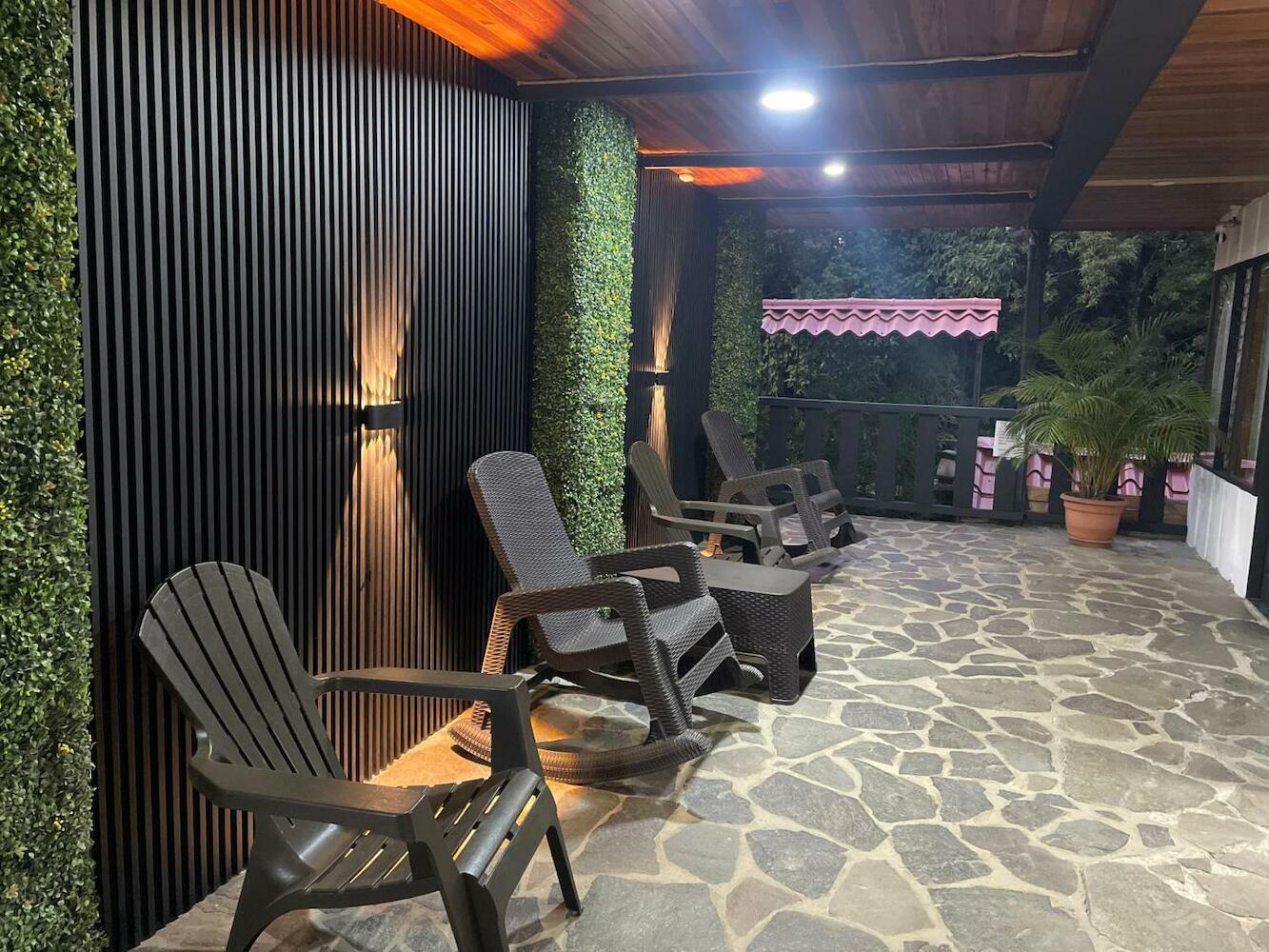 Cabinas Vista Al Golfo, Monteverde