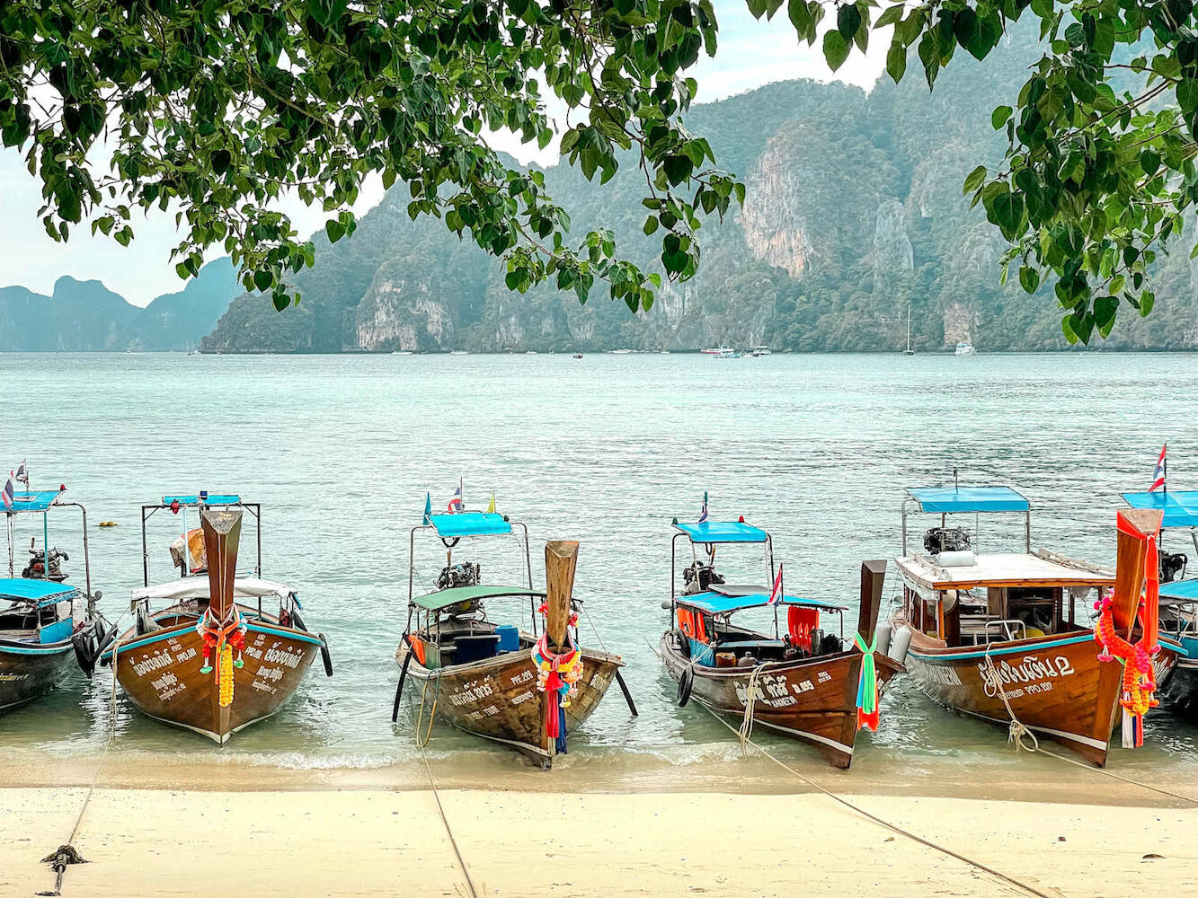 Bodega Koh Phi Phi, Ko Phi Phi