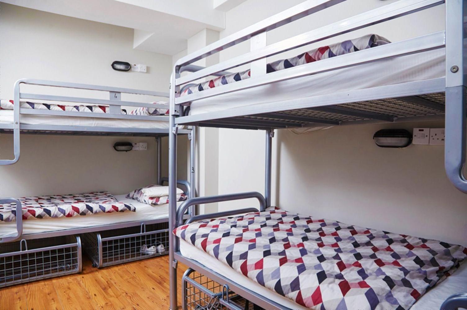 Bru Bar & Hostel