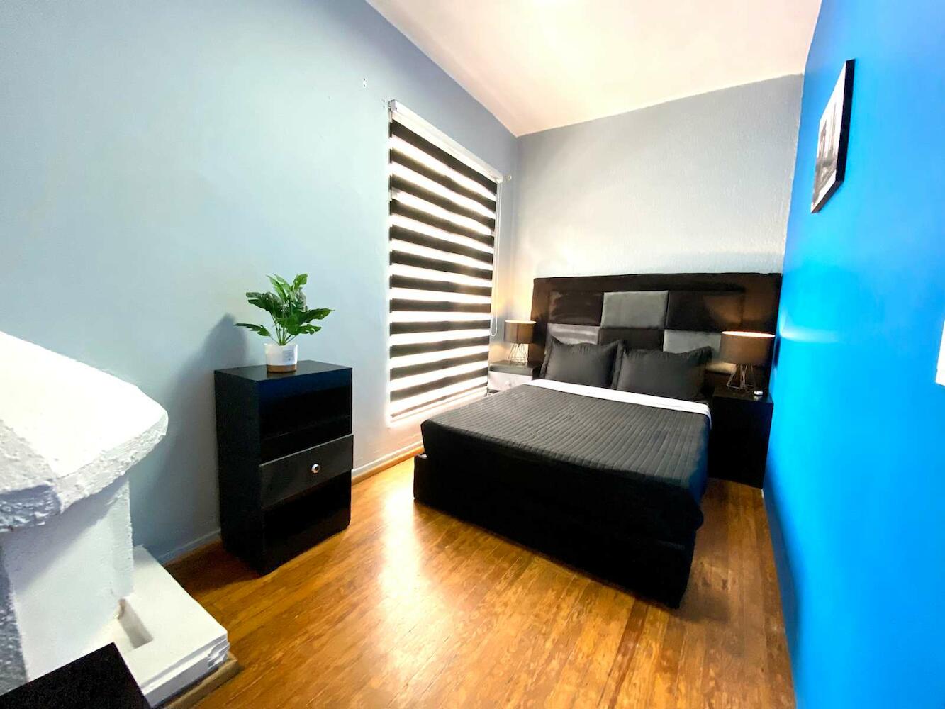 RMS Hostal - WTC