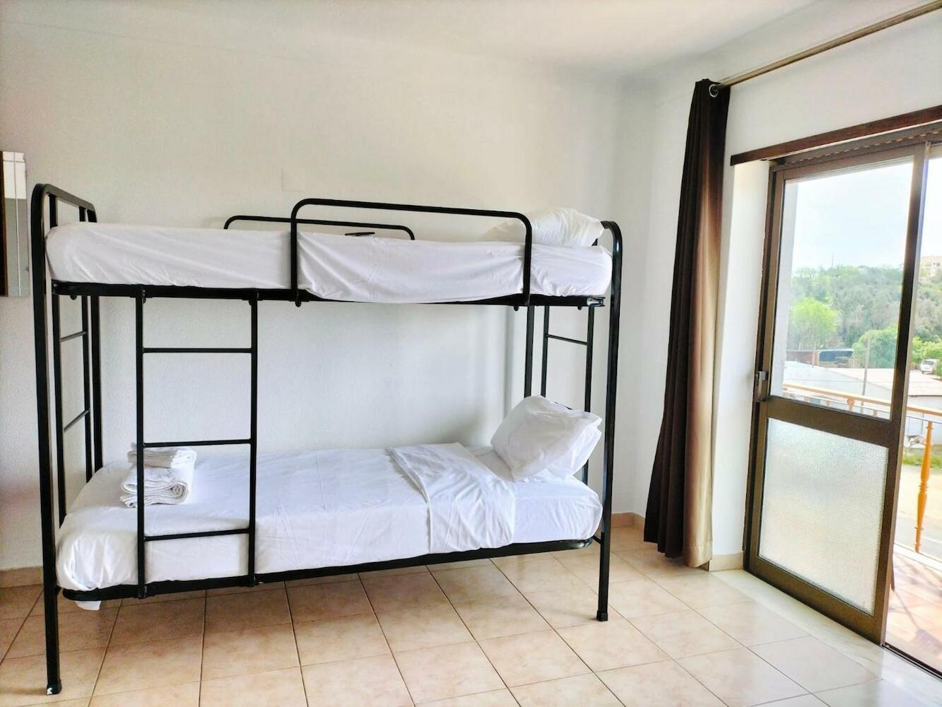 Portimao central Holiday Hostel,Algarve