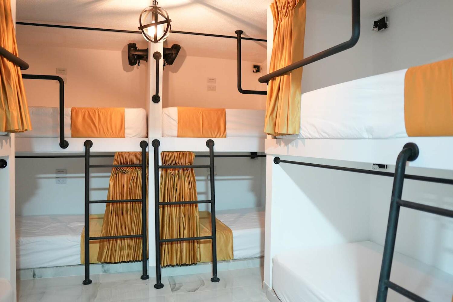 Qantic Lodging & Rooftop, Medellin