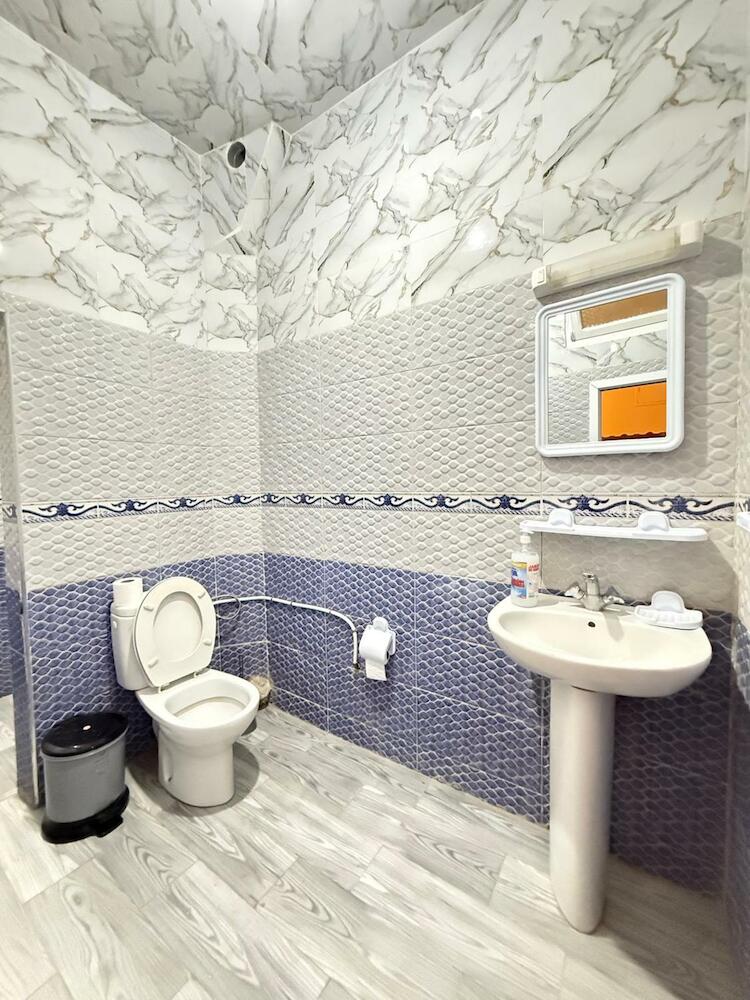 Orange Surf House