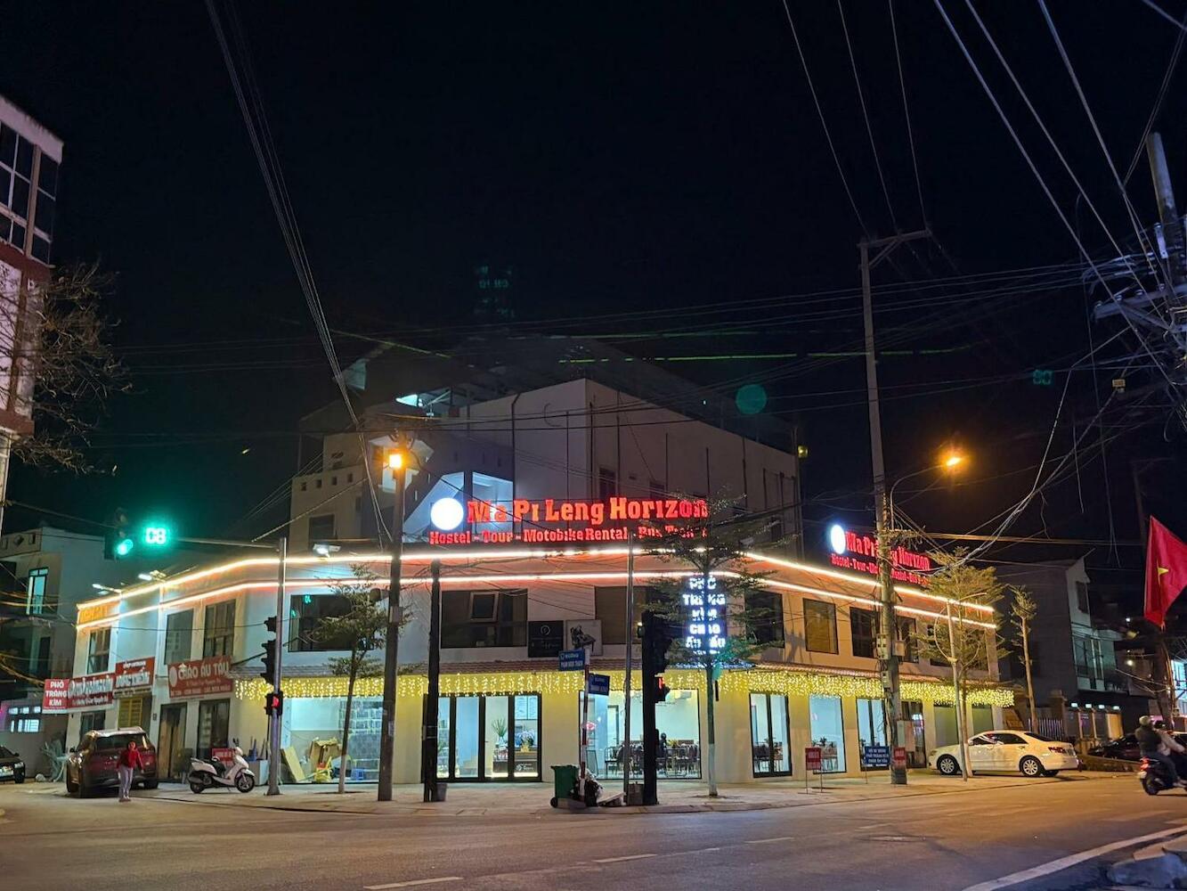 Ma Pi Leng Horizon Hostel - Tour & Motobike rental