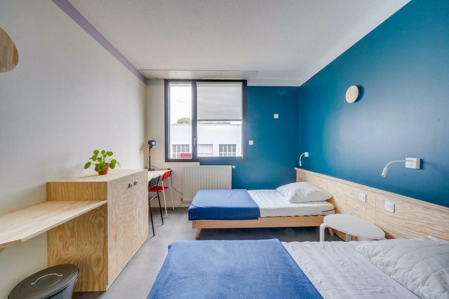Auberge De Jeunesse Barbey - Youth Hostel