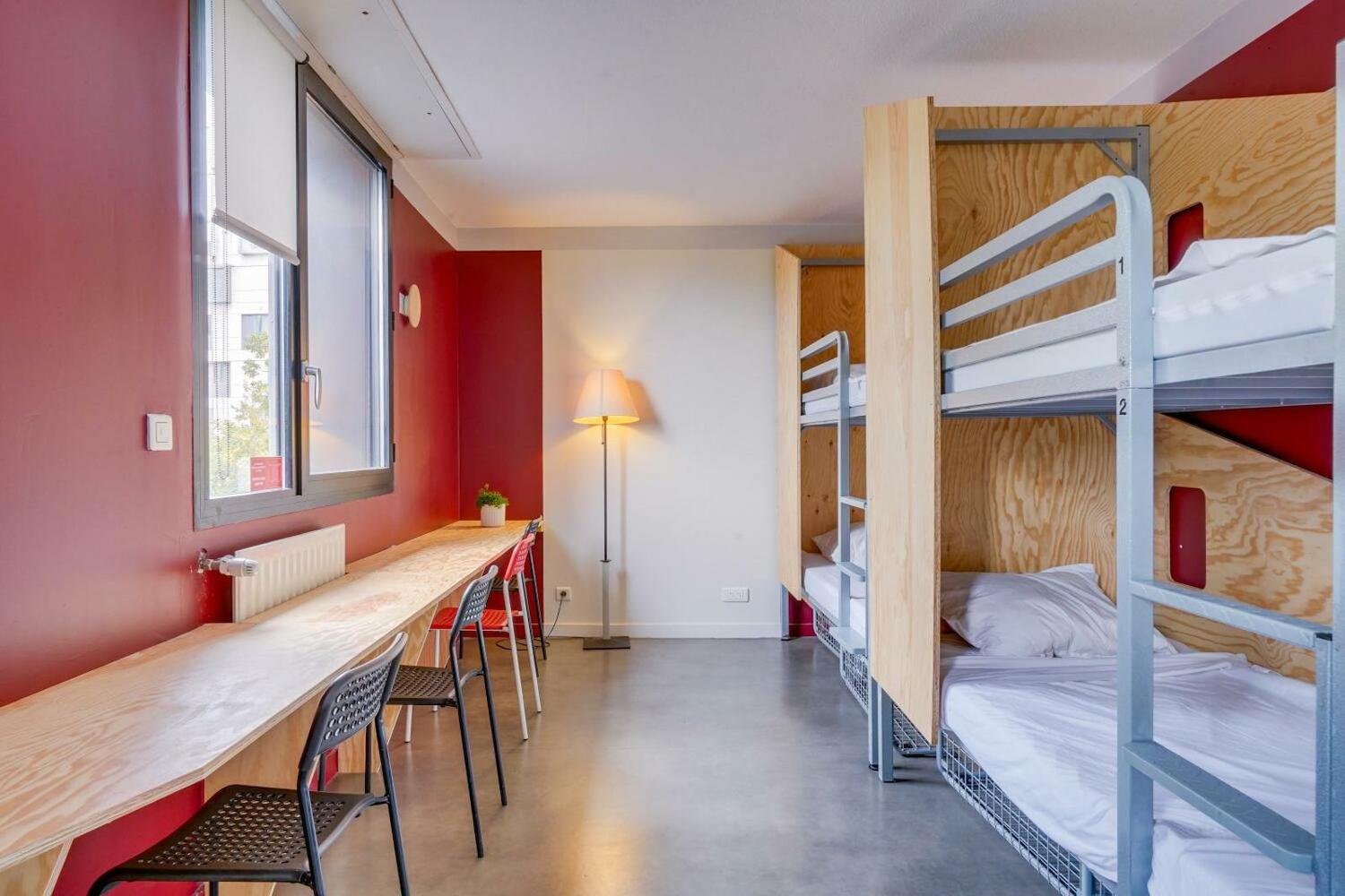 Auberge De Jeunesse Barbey - Youth Hostel