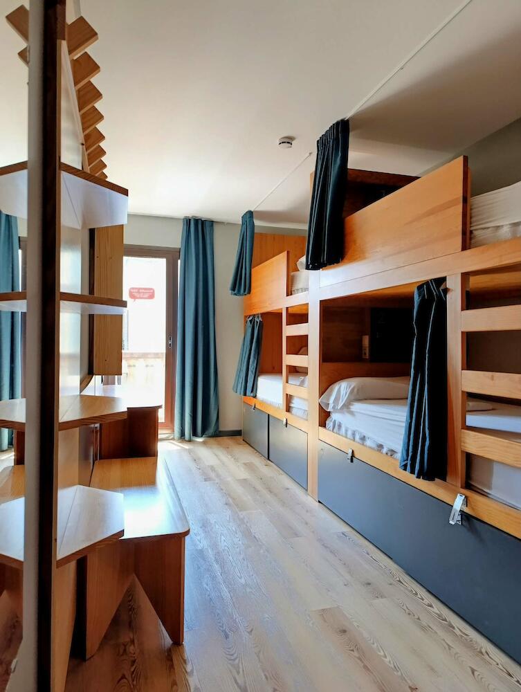 Yeah Hostel