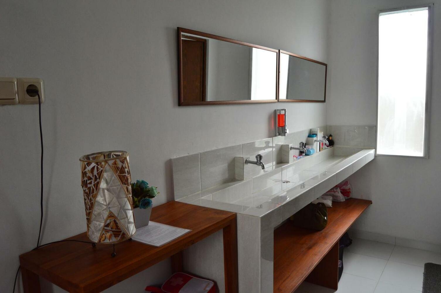 Askara Guest House & Hostel
