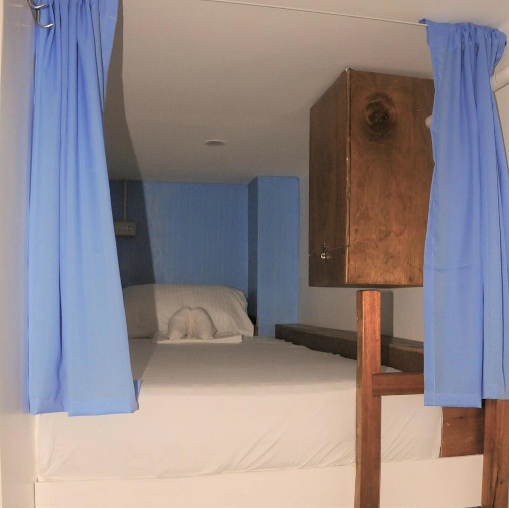 The Beach House, El Nido