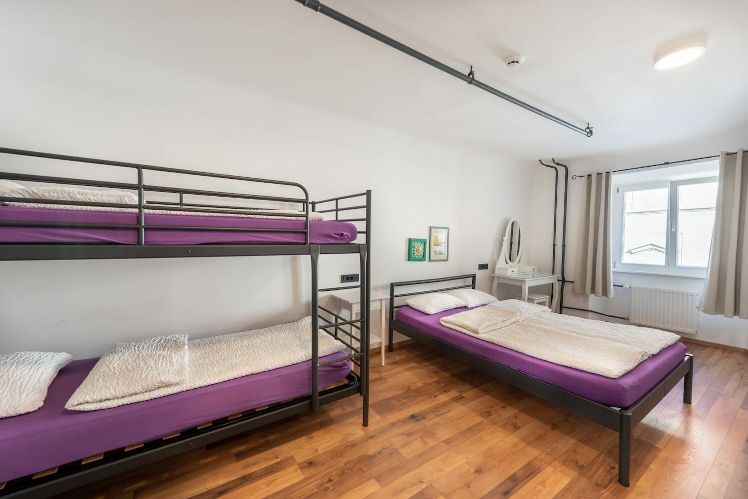 AdHoc Hostel, Ljubljana